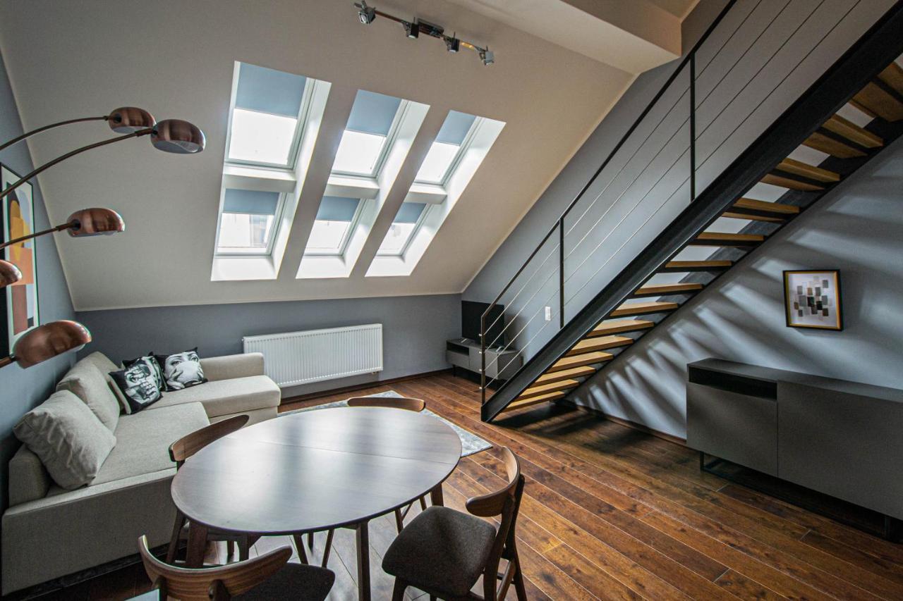 Quite Loft With Balcony And 3 Air Conditioners Praha Eksteriør bilde